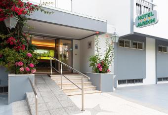 Hotel Jardim has Balcony rooms