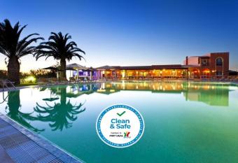 Colina Village has Balcony rooms