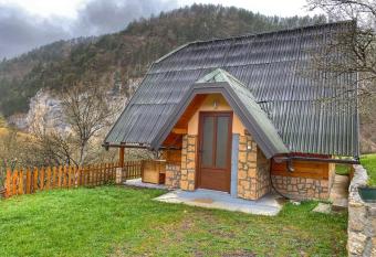 Vikendica NEVEN has Balcony rooms