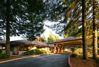 Olympia Hotel at Capitol Lake has Balcony rooms
