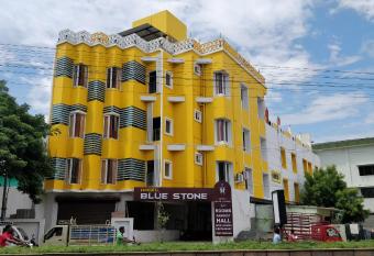 Hotel Blue Stone allows 18 year olds to book a room