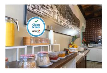 Hotel Jardim Viana do Castelo allows 18 year olds to book a room