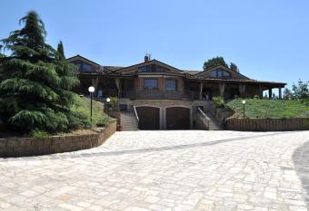 Il Casale Della Gioia has Balcony rooms