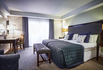 Wrightington Hotel & Health Club has Balcony rooms