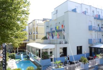 Hotel Diamond allows 18 year olds to book a room