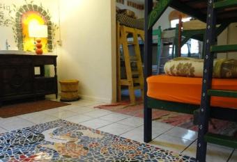 Hoosville Hostel has Balcony rooms