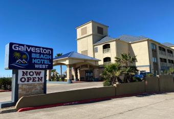 Galveston Beach Hotel has Balcony rooms