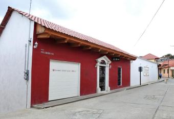 Regis Hotel Boutique allows 18 year olds to book a room