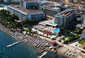 Pasa Beach Hotel allows 18 year olds to book a room