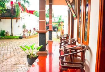 Hotel Laweyan Solo allows 18 year olds to book a room