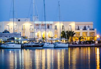 Hotel Hermes has Balcony rooms