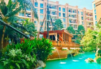 Atlantis Condo & Resort by Luxury Collection Apartment allows 18 year olds to book a room