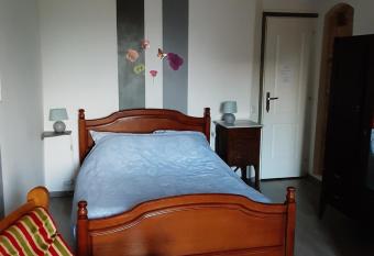 Chambre D H  tes avec petit D  jeuner has Balcony rooms