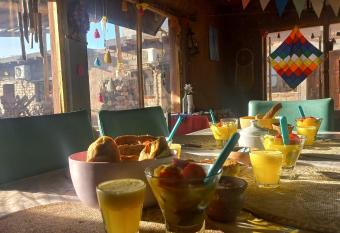 Hostal Sisabel allows 18 year olds to book a room