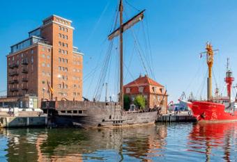 Appartment Ferienwohnung mit gro  er Terrasse Ohlerich Speicher Wismar has Balcony rooms