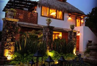 Casa Miura Hotel Boutique allows 18 year olds to book a room