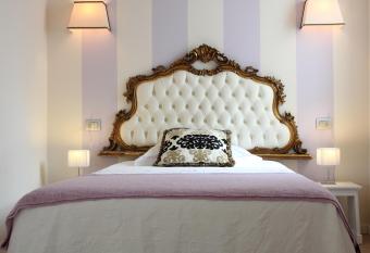 Bagolina Boutique B&B allows 18 year olds to book a room