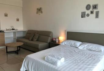 Heart of Bandar Baru Bangi (1) allows 18 year olds to book a room