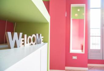 A casa dalla Fra allows 18 year olds to book a room