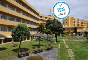 Axis Ofir Beach Resort Hotel allows 18 year olds to book a room