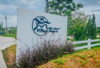 Mae On Village Resort has Balcony rooms