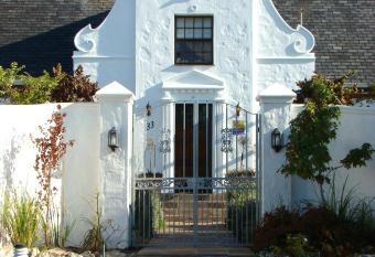 Panorama Self Catering 2 has Balcony rooms