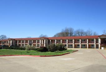 Best Western Palestine Inn has Smoking rooms