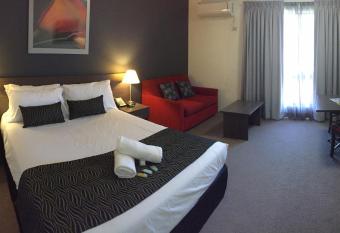 Hunts Hotel Liverpool allows 18 year olds to book a room