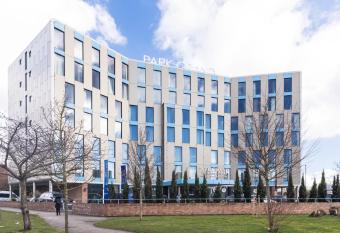 Park Grand London Heathrow allows 18 year olds to book a room