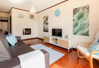 Casa P  rola do Mar has Balcony rooms