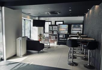 HOTEL LiVEMAX Ueno-Ekimae has Smoking rooms