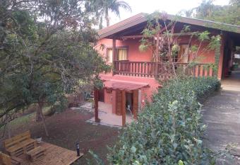 Recanto P  r do Sol allows 18 year olds to book a room