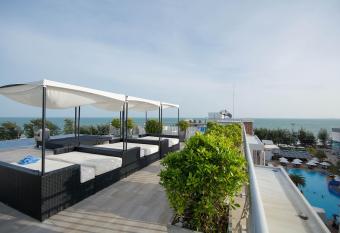 Mosaic CondominiumAD63M has Balcony rooms