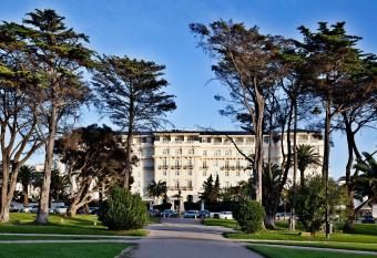 Pal  cio Estoril Hotel, Golf & Wellness has Balcony rooms