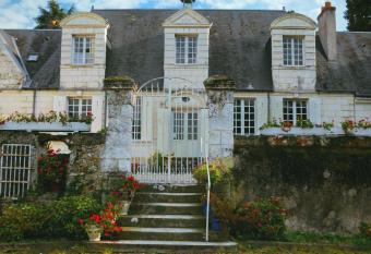 la closerie de la Fuye has Balcony rooms