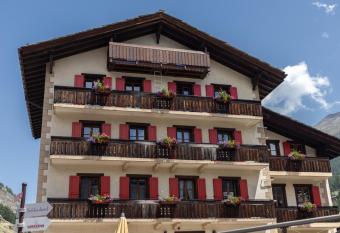 Hotel Bahnhof has Balcony rooms