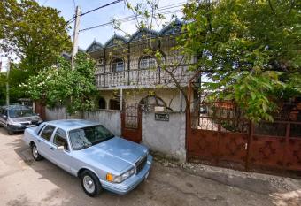 La Vitalie Guest House allows 18 year olds to book a room