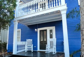Villa Mulvey # 3 has Balcony rooms