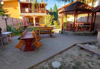 Penzi  n Korzo allows 18 year olds to book a room