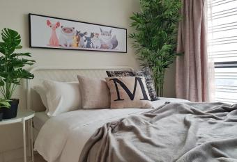 S1 The Snowy @ Fresh and Cosy Setiawalk Puchong allows 18 year olds to book a room