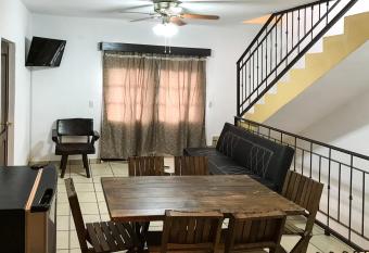 Comodo Departamento has Balcony rooms