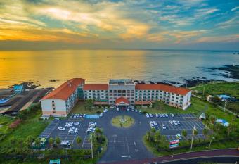 Jeju Ilsung Beach Condo has Balcony rooms