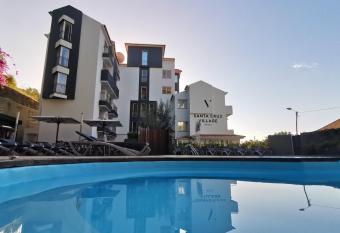 Santa Cruz Village Hotel has Balcony rooms