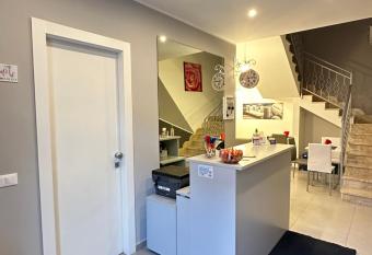 Le Tre Rose allows 18 year olds to book a room