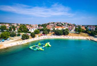 Apartmani Sincic allows 18 year olds to book a room