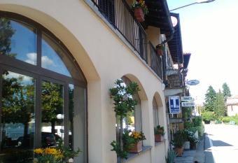 Il Vapore allows 18 year olds to book a room