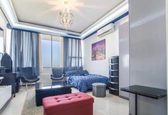 Avenir Condo for rent near IT Park Cebu with FREE Netflix, 49-inch Samsung Curve TV allows 18 year olds to book a room