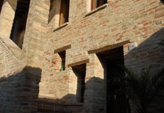 Il Poggio has Balcony rooms