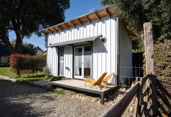 Templanza allows 18 year olds to book a room