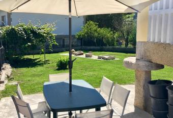 Casa Campelo - Playas de Pintens - HIO - CANGAS allows 18 year olds to book a room